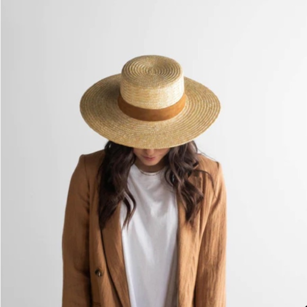 Gigi Pip Capri Short Hat (S/M)